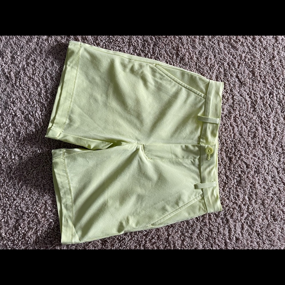 Vineyard Vines boys performance breaker shorts